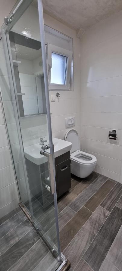 Amarok Apartment Bar Bagian luar foto