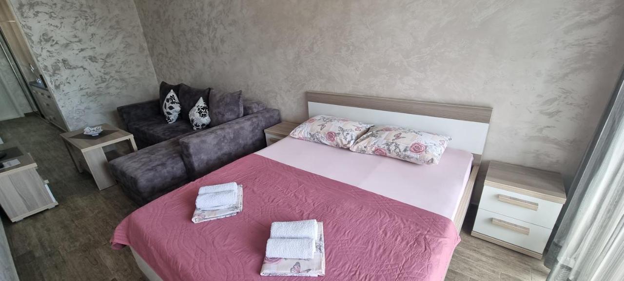 Amarok Apartment Bar Bagian luar foto