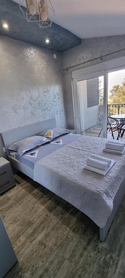 Amarok Apartment Bar Bagian luar foto